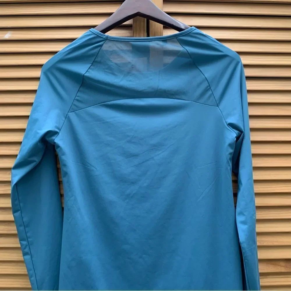 Gymshark Long Sleeve Size Small - Picture 4 of 6
